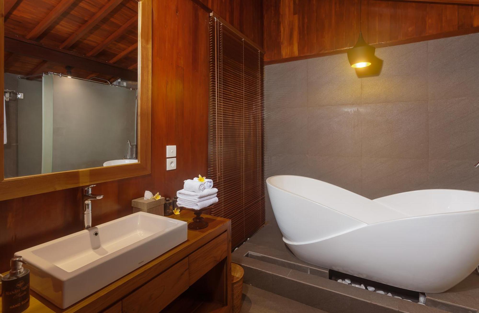Manah Shanti Suites By Pramana Villas Ubud Exterior foto